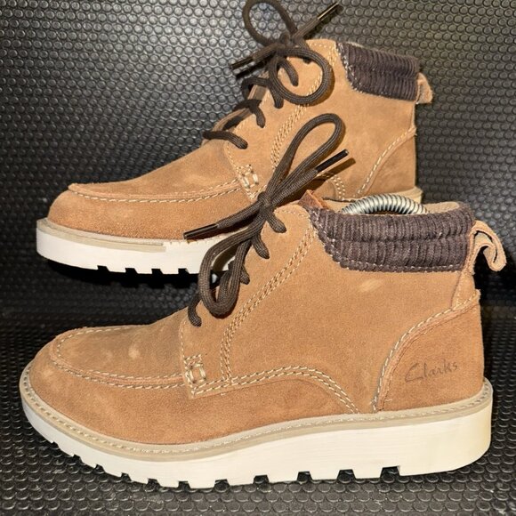 Clarks Barnes Mid Moc Toe Brown Suede Outdoor Comfort Boots Men's Size 7.5 - Picture 1 of 8
